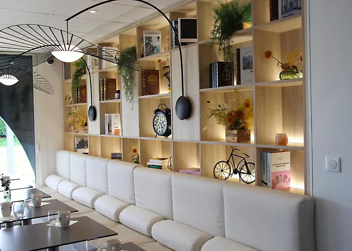 Hôtel Kyriad La Rochelle Centre Ville